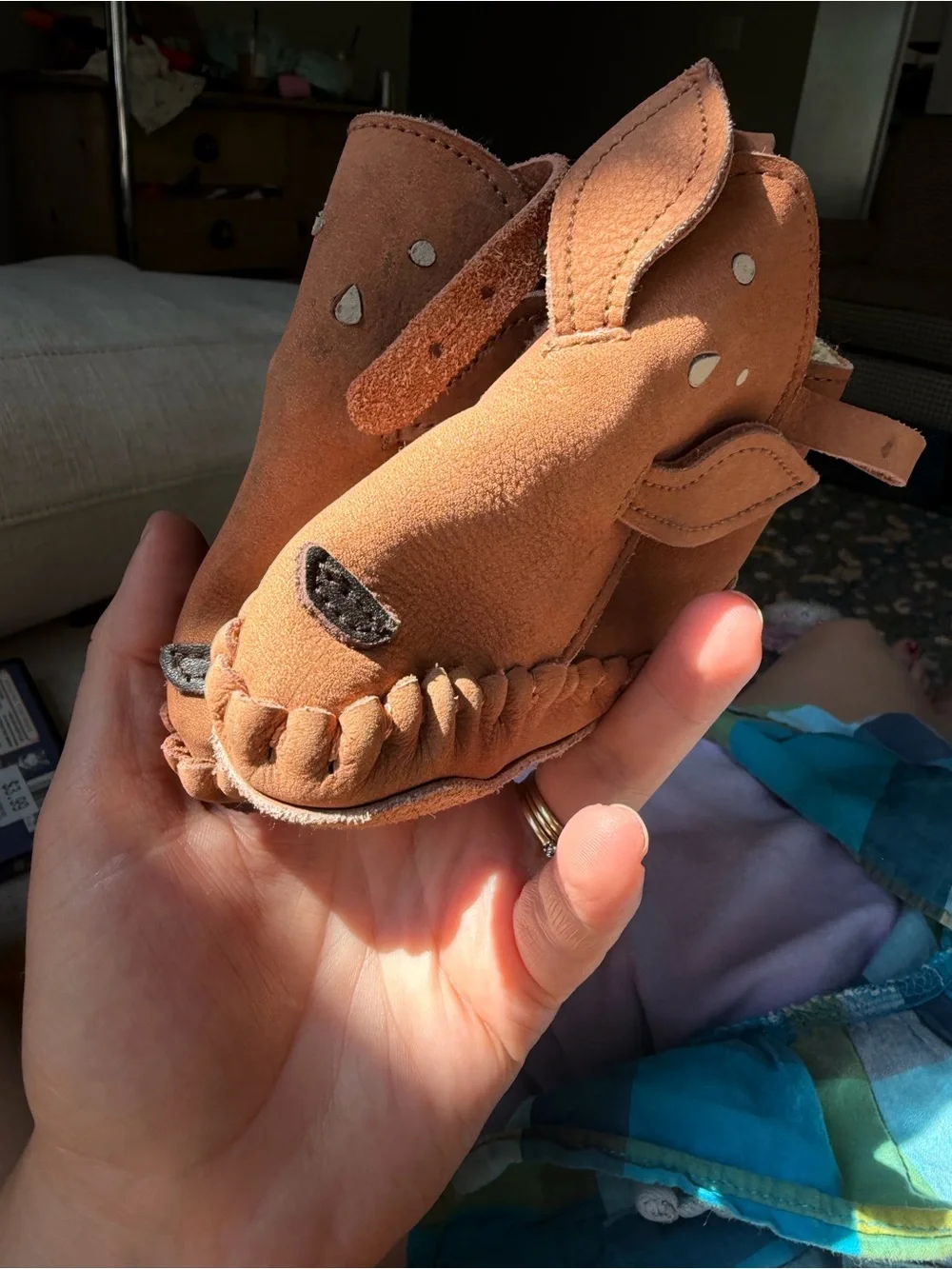 Donsje baby Tan Leather Moccasin Shoes with Deer Design